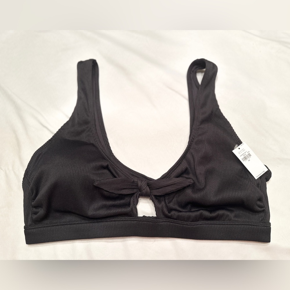 NWT! Plus size 2X bikini top